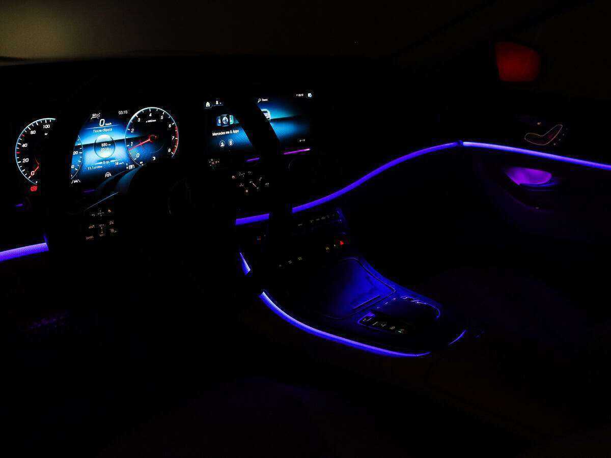 Б/У Мерседес-Бенц Е-Класс 2021 года. Фото: #12