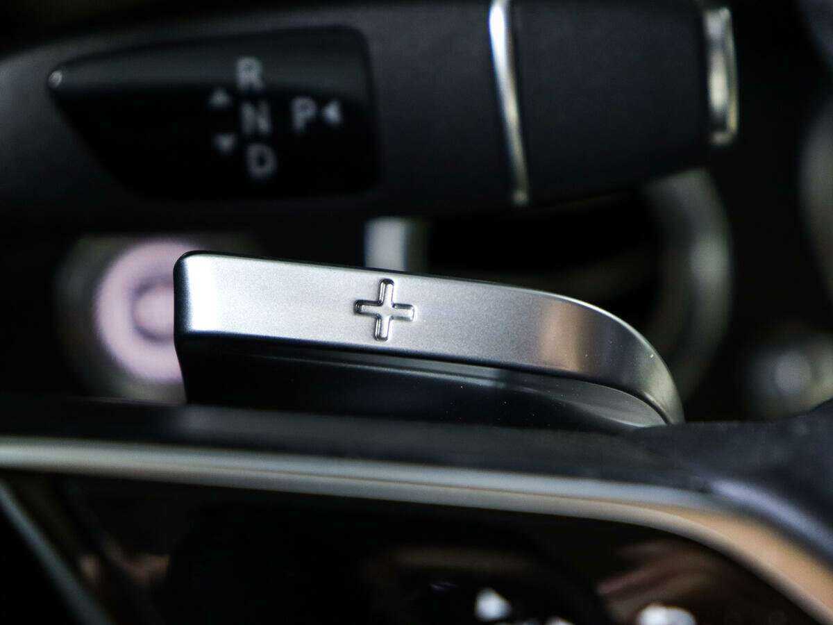 Б/У Мерседес-Бенц Е-Класс 2021 года. Фото: #24