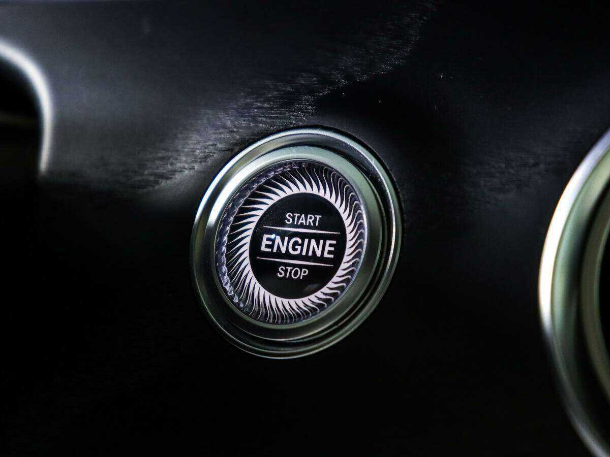 Б/У Мерседес-Бенц Е-Класс 2021 года. Фото: #25