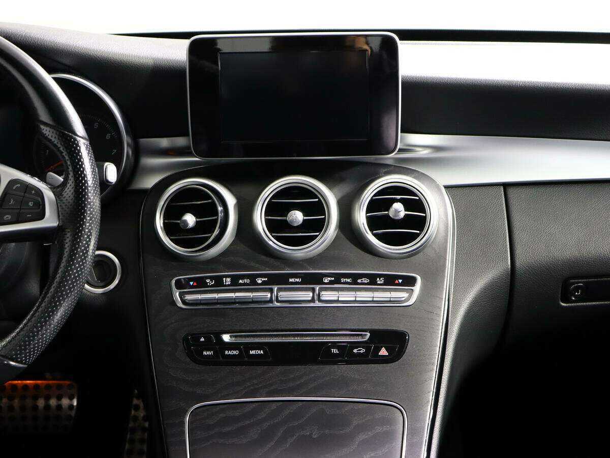 Б/У Мерседес-Бенц Ц-Класс 2016 года. Фото: #12