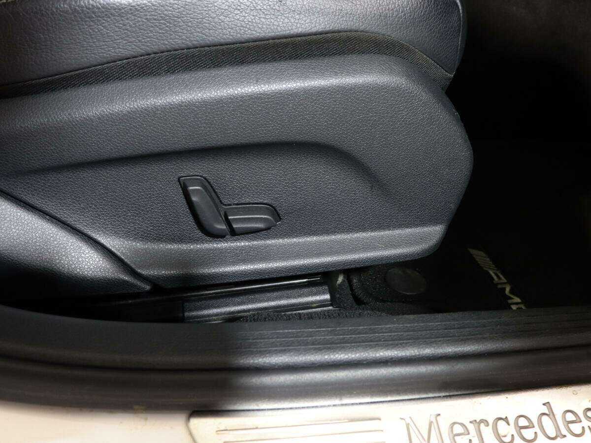 Б/У Мерседес-Бенц Ц-Класс 2016 года. Фото: #14