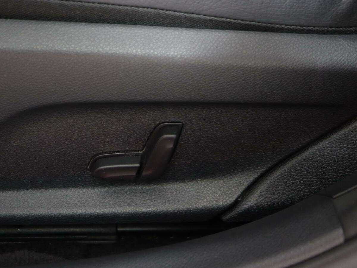 Б/У Мерседес-Бенц Ц-Класс 2016 года. Фото: #16