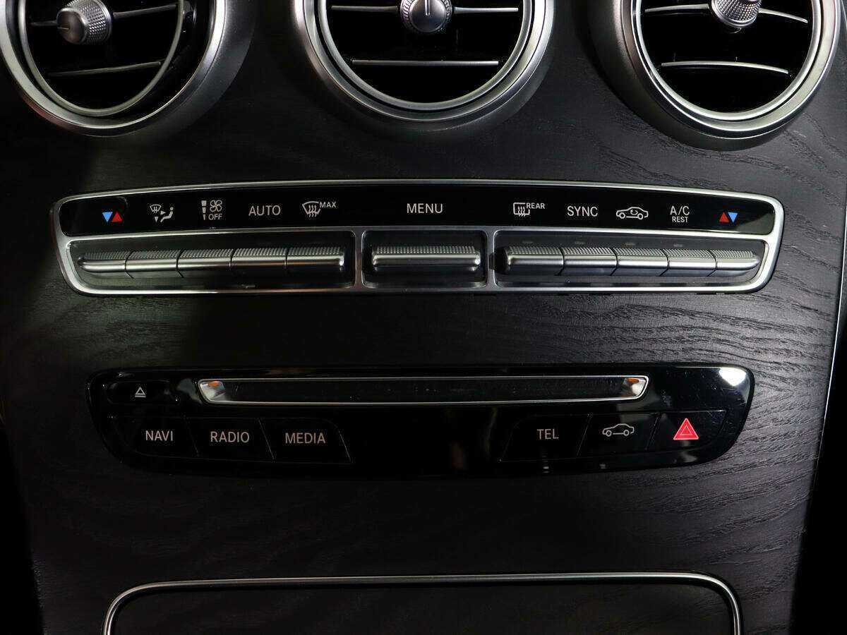 Б/У Мерседес-Бенц Ц-Класс 2016 года. Фото: #22