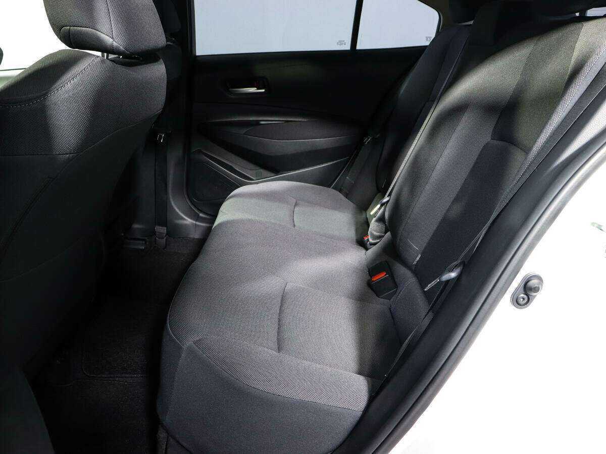 Б/У Тойота Королла 2022 года. Фото: #6