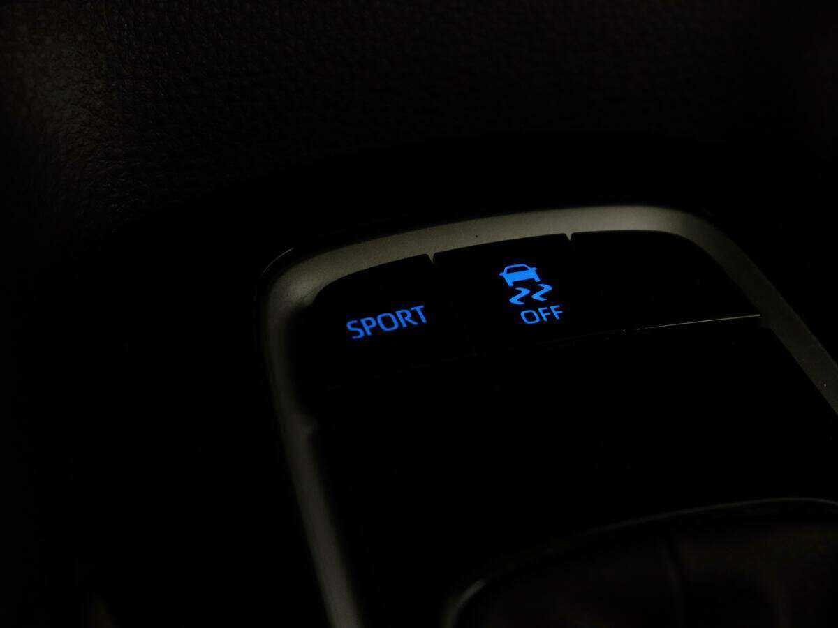 Б/У Тойота Королла 2022 года. Фото: #15