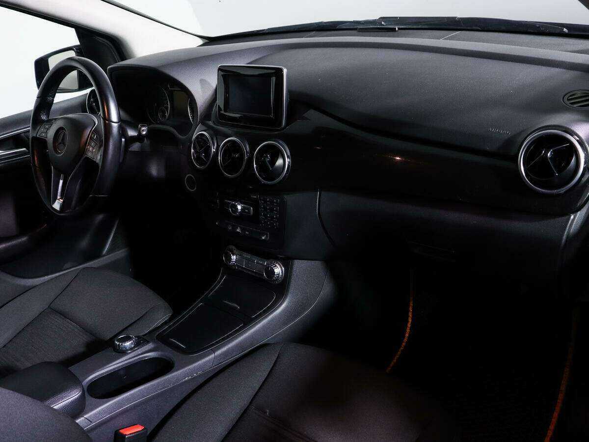 Б/У Мерседес-Бенц Б-Класс 2013 года. Фото: #6