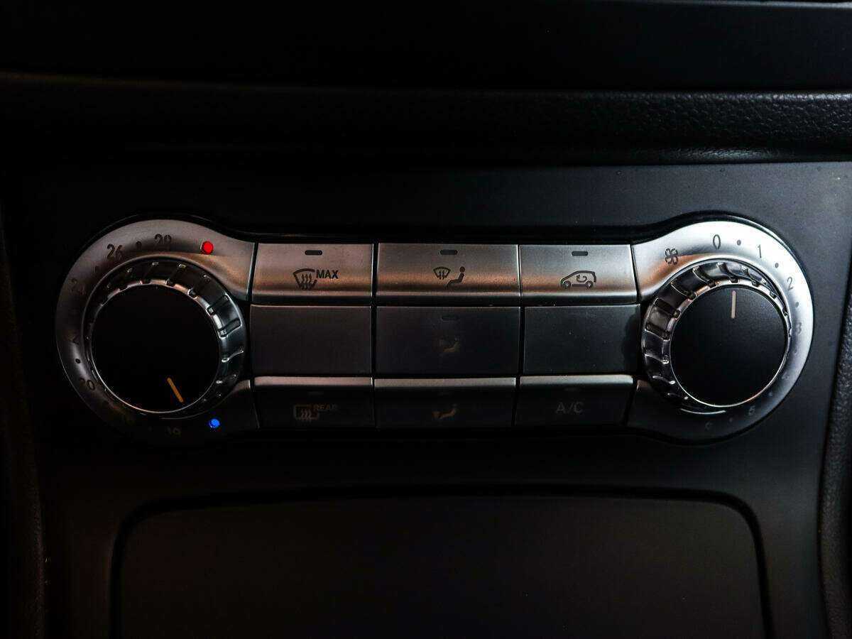 Б/У Мерседес-Бенц Б-Класс 2013 года. Фото: #15