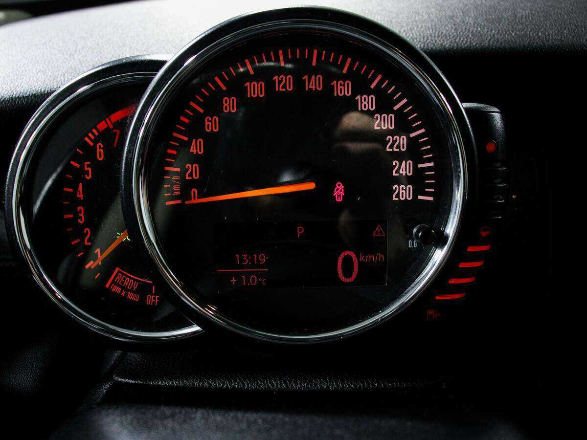 Б/У Мини Хэтч 2014 года. Фото: #6