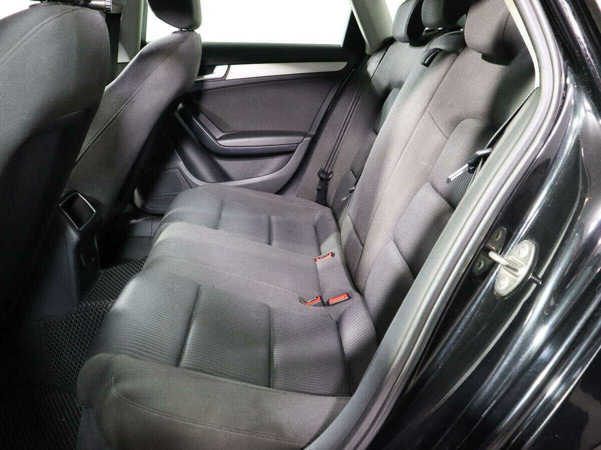 Б/У Ауди А4 2010 года. Фото: #7