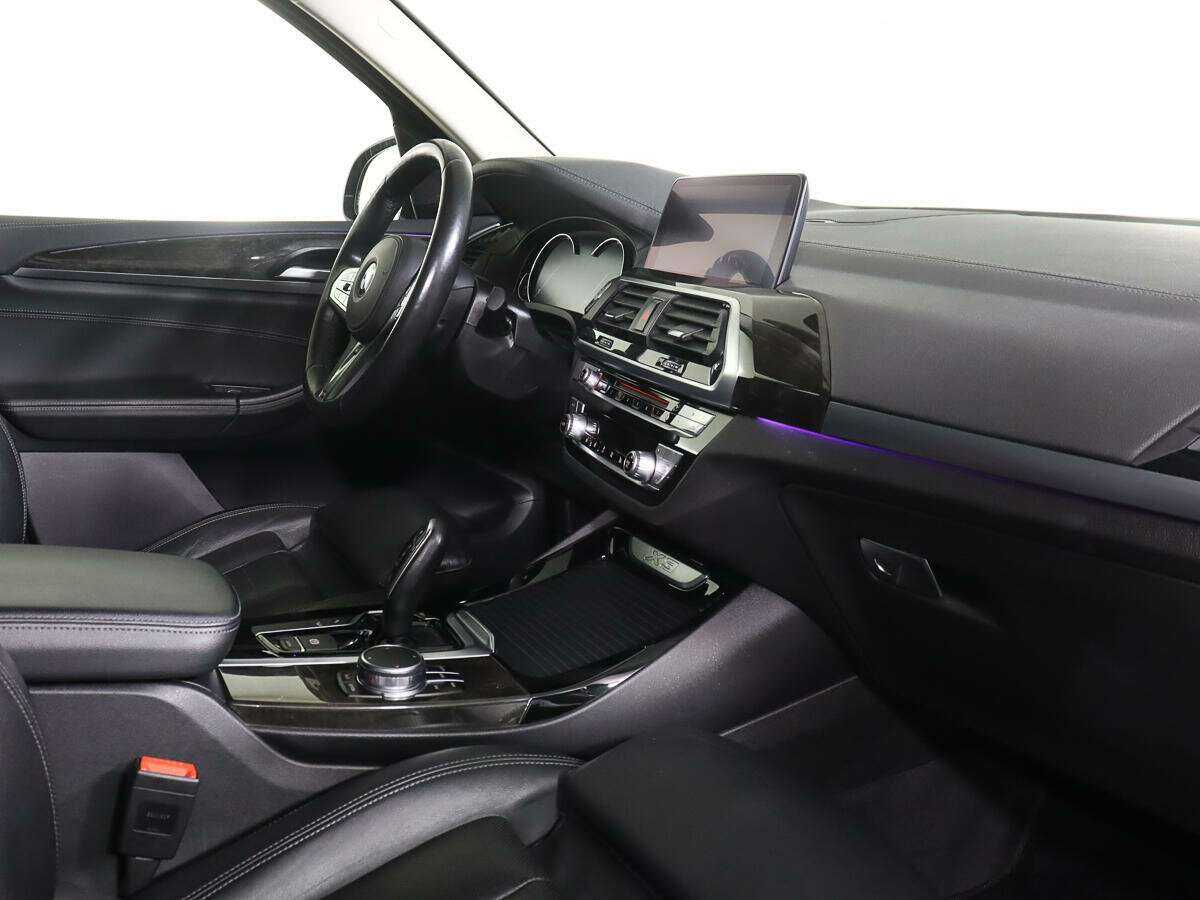 Б/У БМВ Икс3 2018 года. Фото: #7