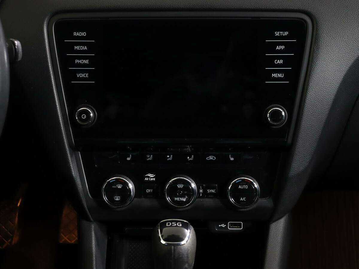 Б/У Шкода Октавия 2019 года. Фото: #11