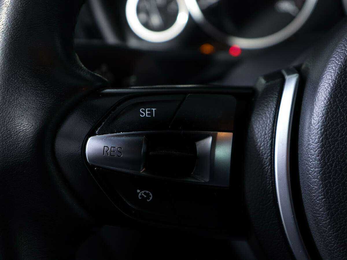 Б/У БМВ 3 серии 2014 года. Фото: #17