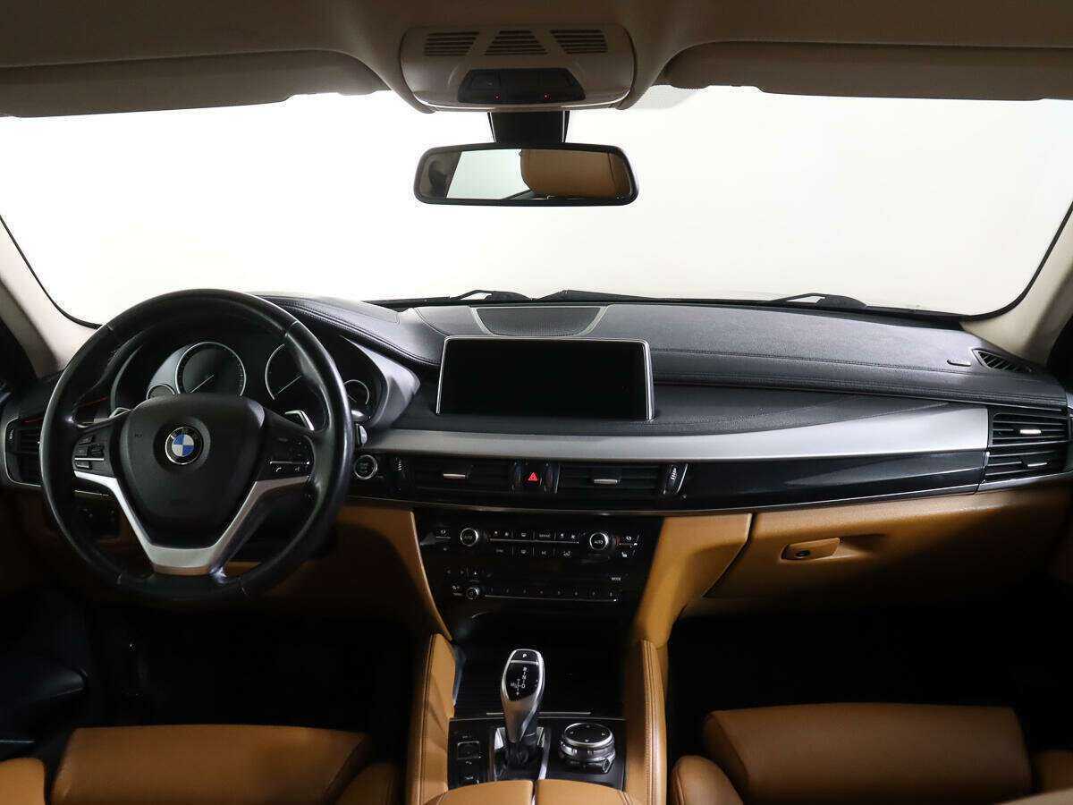 Б/У БМВ Икс6 2016 года. Фото: #10