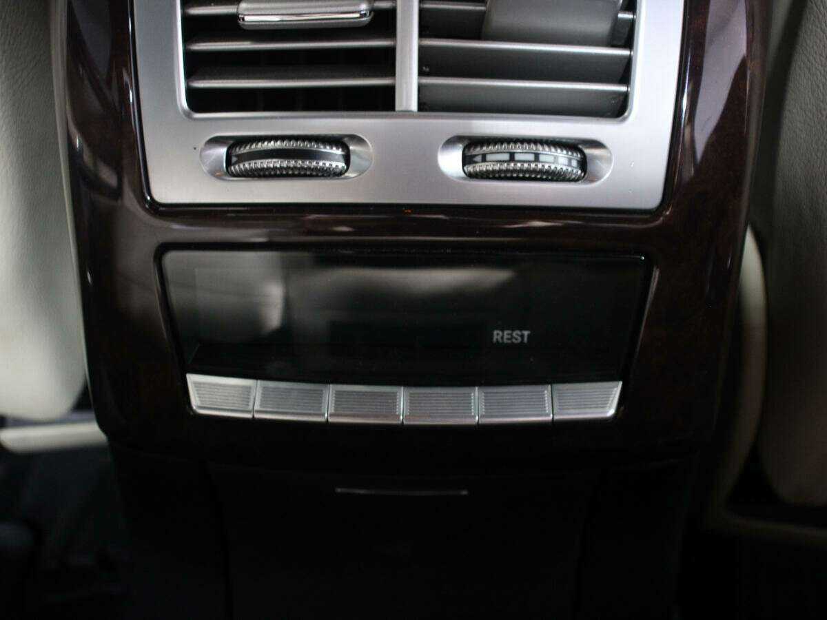 Б/У Мерседес-Бенц С-Класс 2011 года. Фото: #12