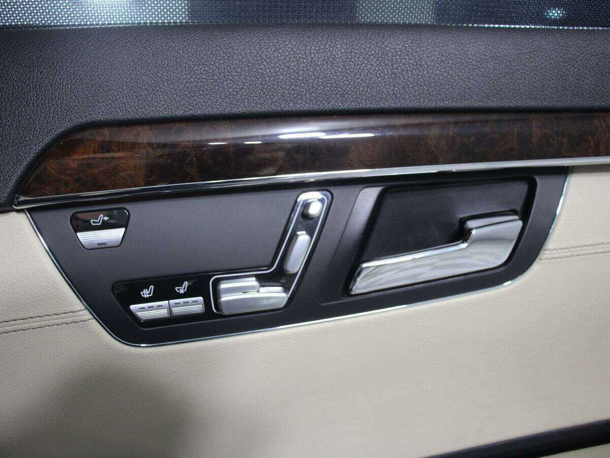 Б/У Мерседес-Бенц С-Класс 2011 года. Фото: #13