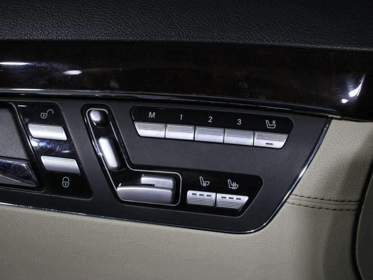 Б/У Мерседес-Бенц С-Класс 2011 года. Фото: #20