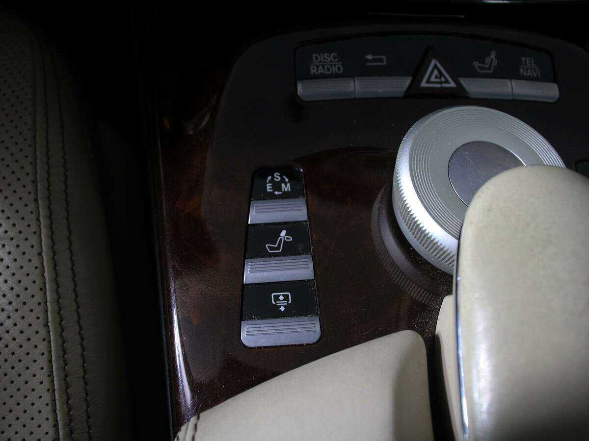 Б/У Мерседес-Бенц С-Класс 2011 года. Фото: #26