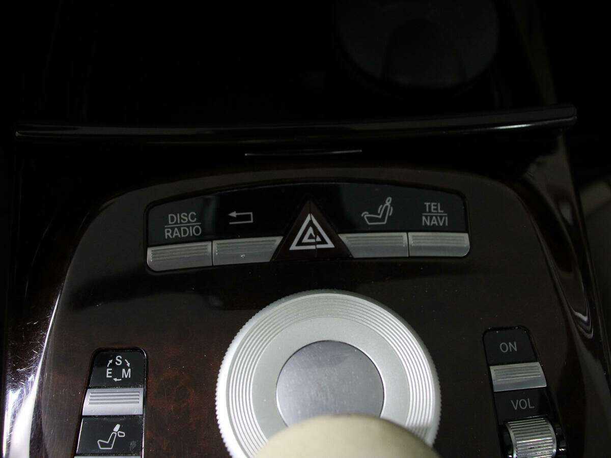 Б/У Мерседес-Бенц С-Класс 2011 года. Фото: #27