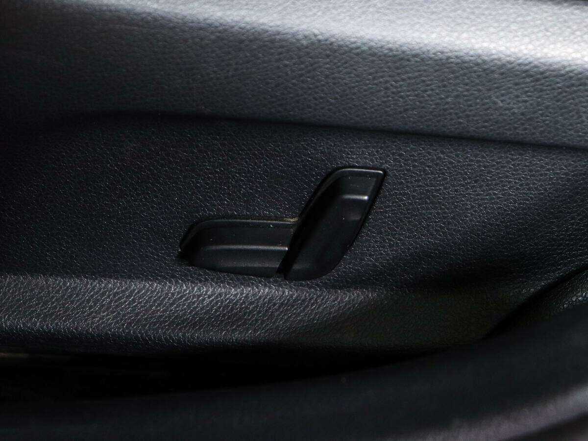 Б/У Мерседес-Бенц Ц-Класс 2016 года. Фото: #22