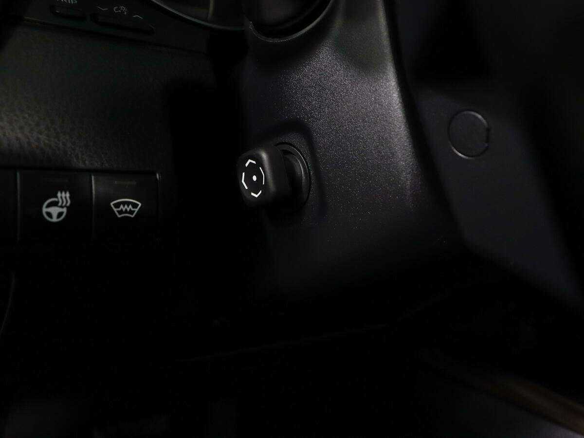 Б/У Тойота Камри 2018 года. Фото: #18