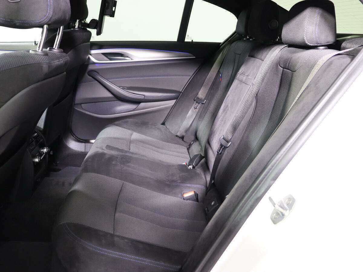 Б/У БМВ 5 серии 2018 года. Фото: #6