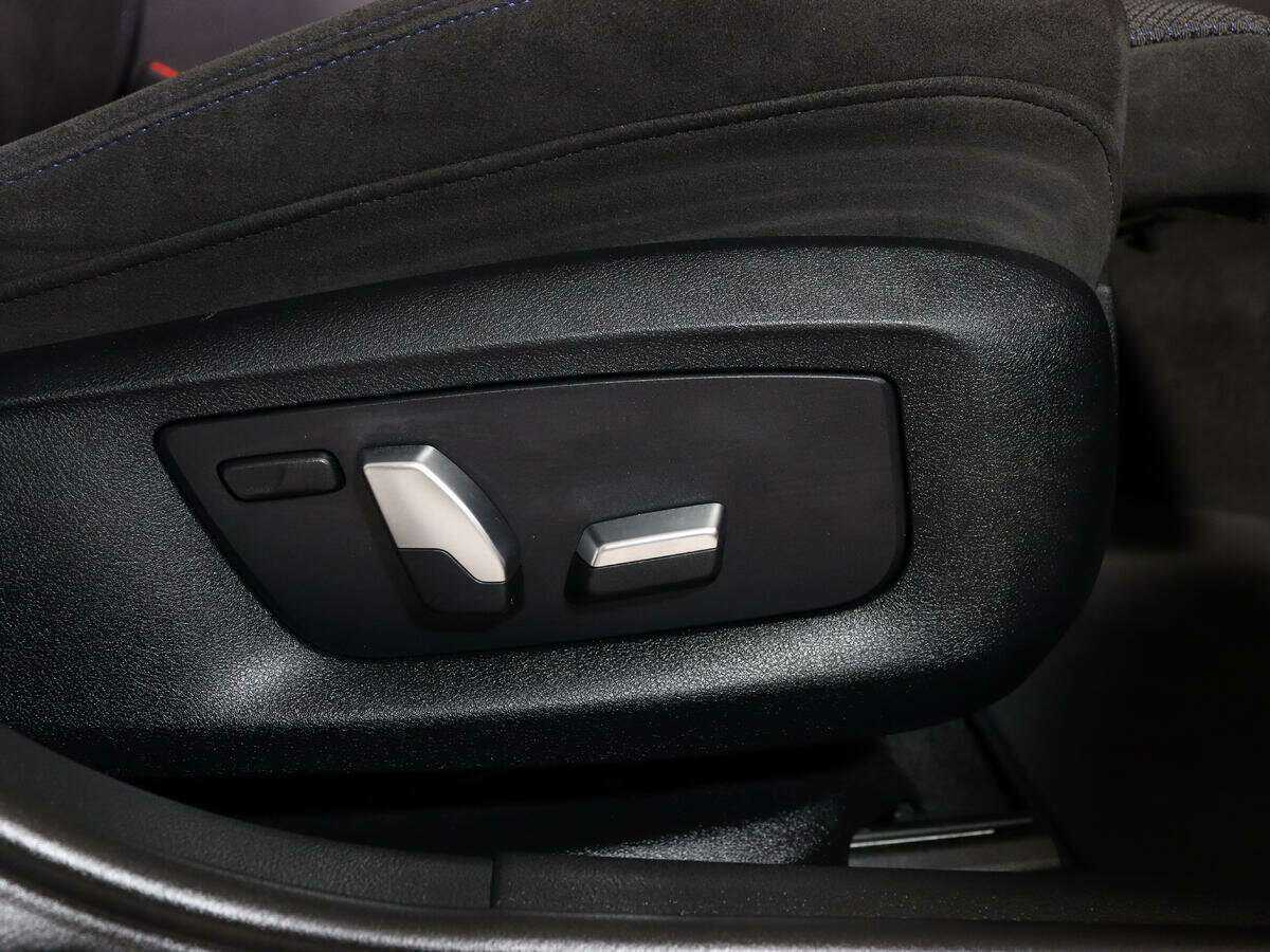 Б/У БМВ 5 серии 2018 года. Фото: #11