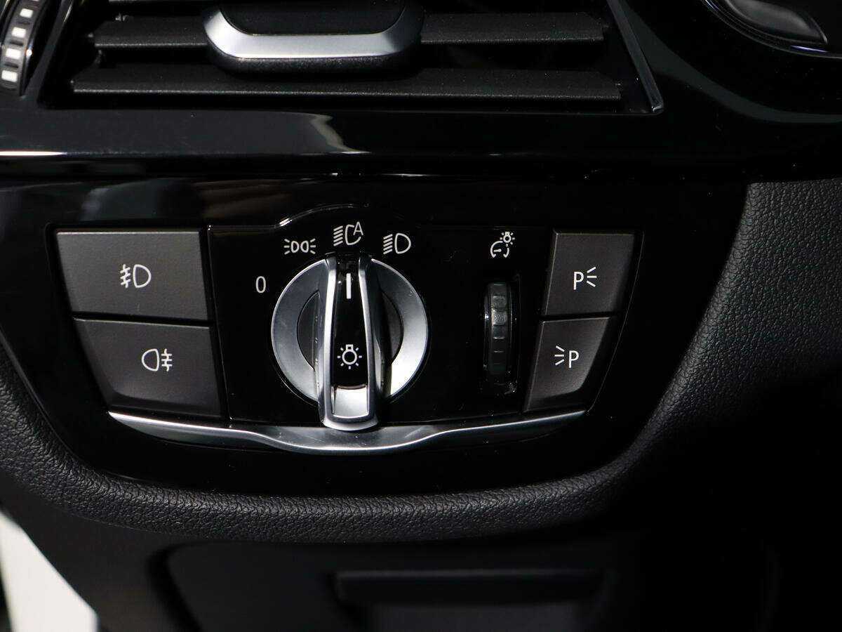 Б/У БМВ 5 серии 2018 года. Фото: #17