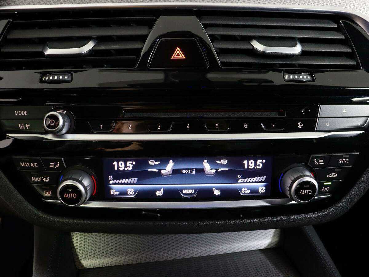 Б/У БМВ 5 серии 2018 года. Фото: #23