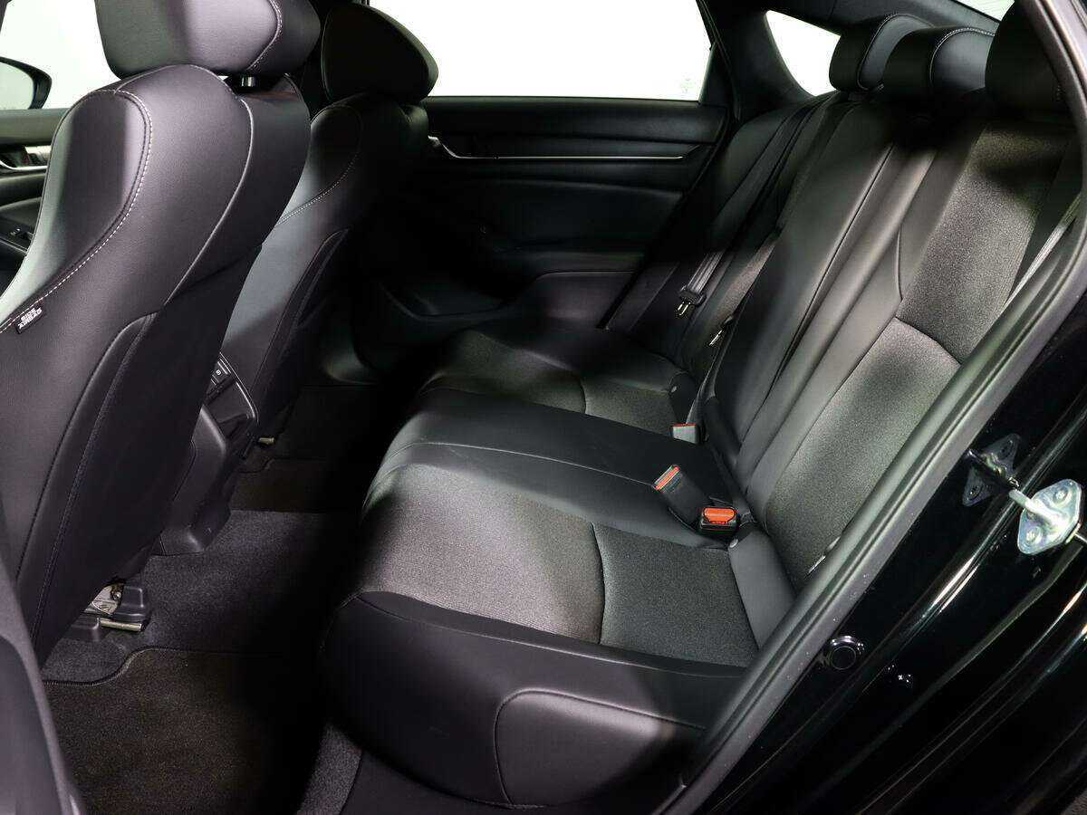 Б/У Хонда Аккорд 2022 года. Фото: #7