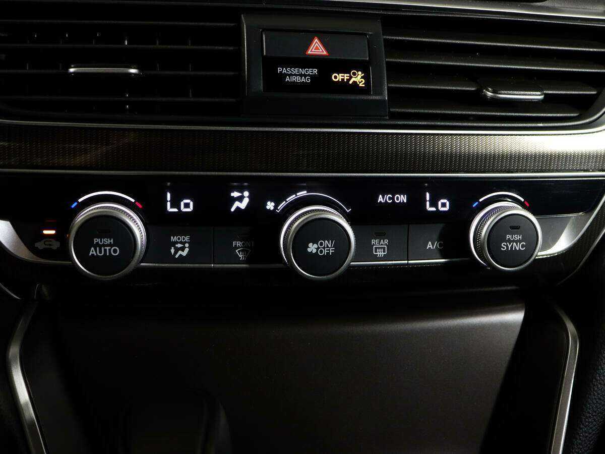 Б/У Хонда Аккорд 2022 года. Фото: #21