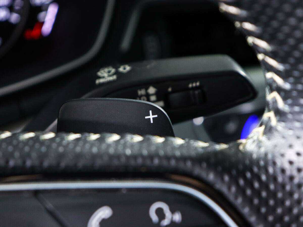 Б/У Ауди А4 2017 года. Фото: #15