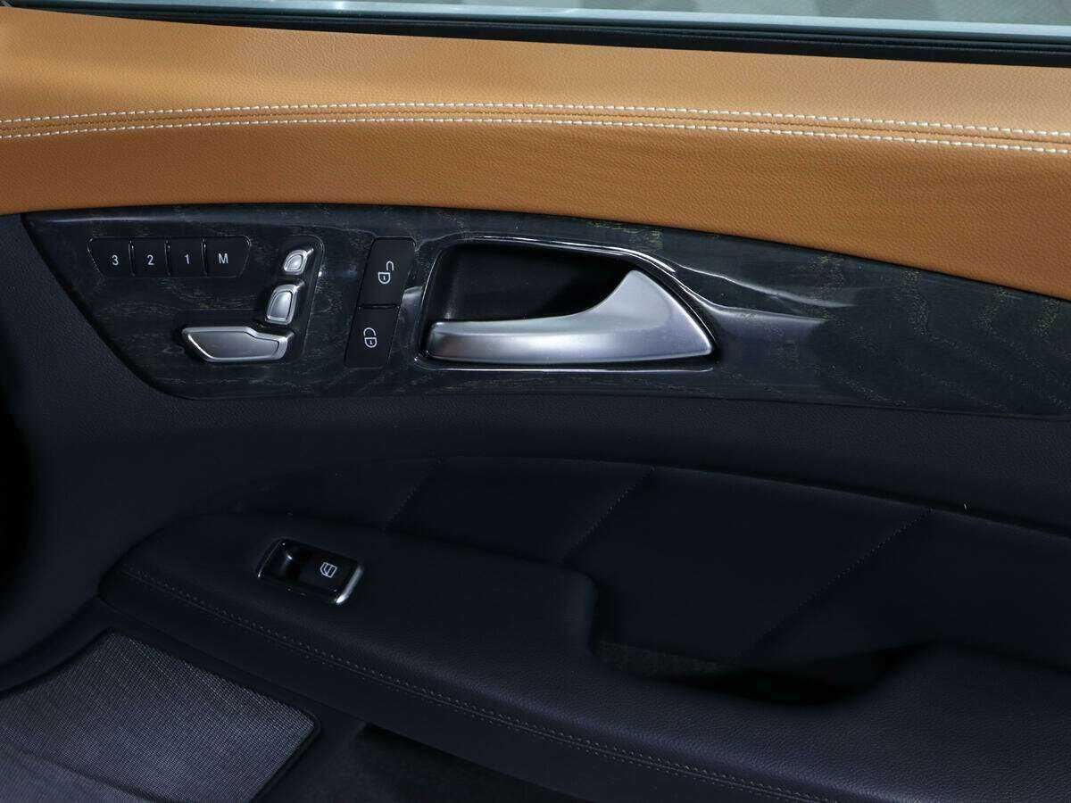 Б/У Мерседес-Бенц ЦЛС 2014 года. Фото: #14