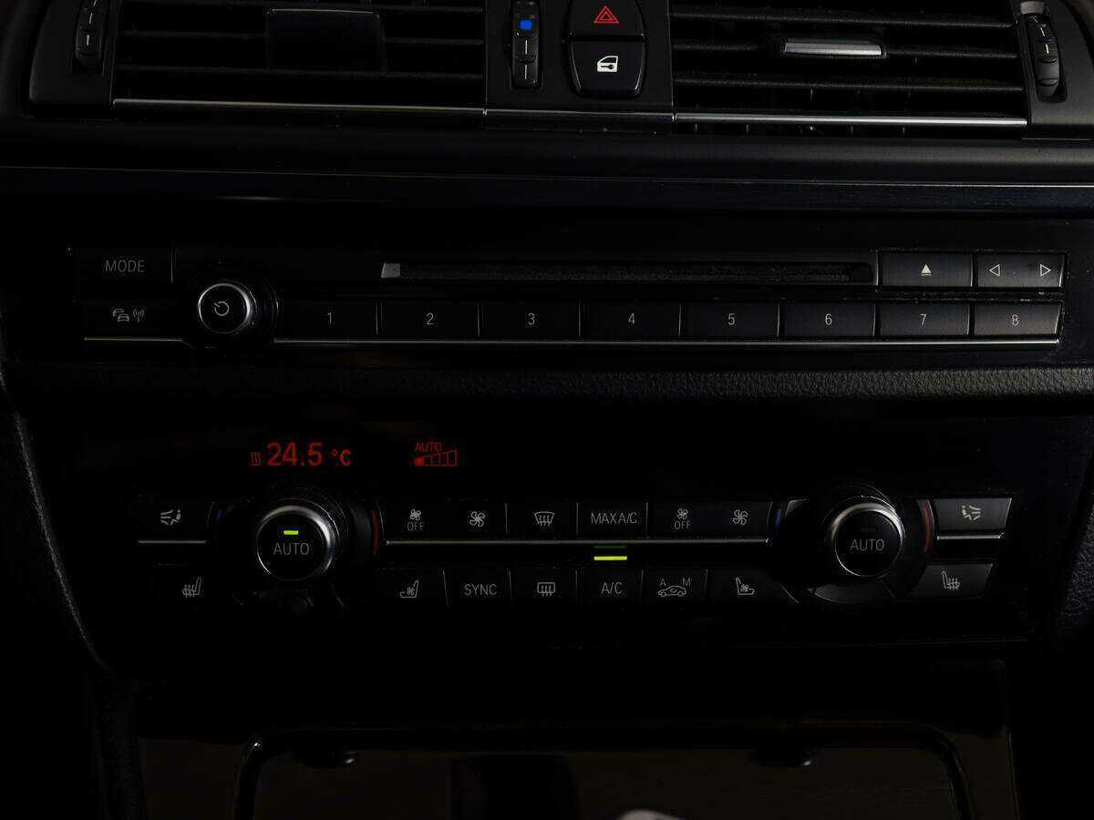 Б/У БМВ 5 серии 2015 года. Фото: #18