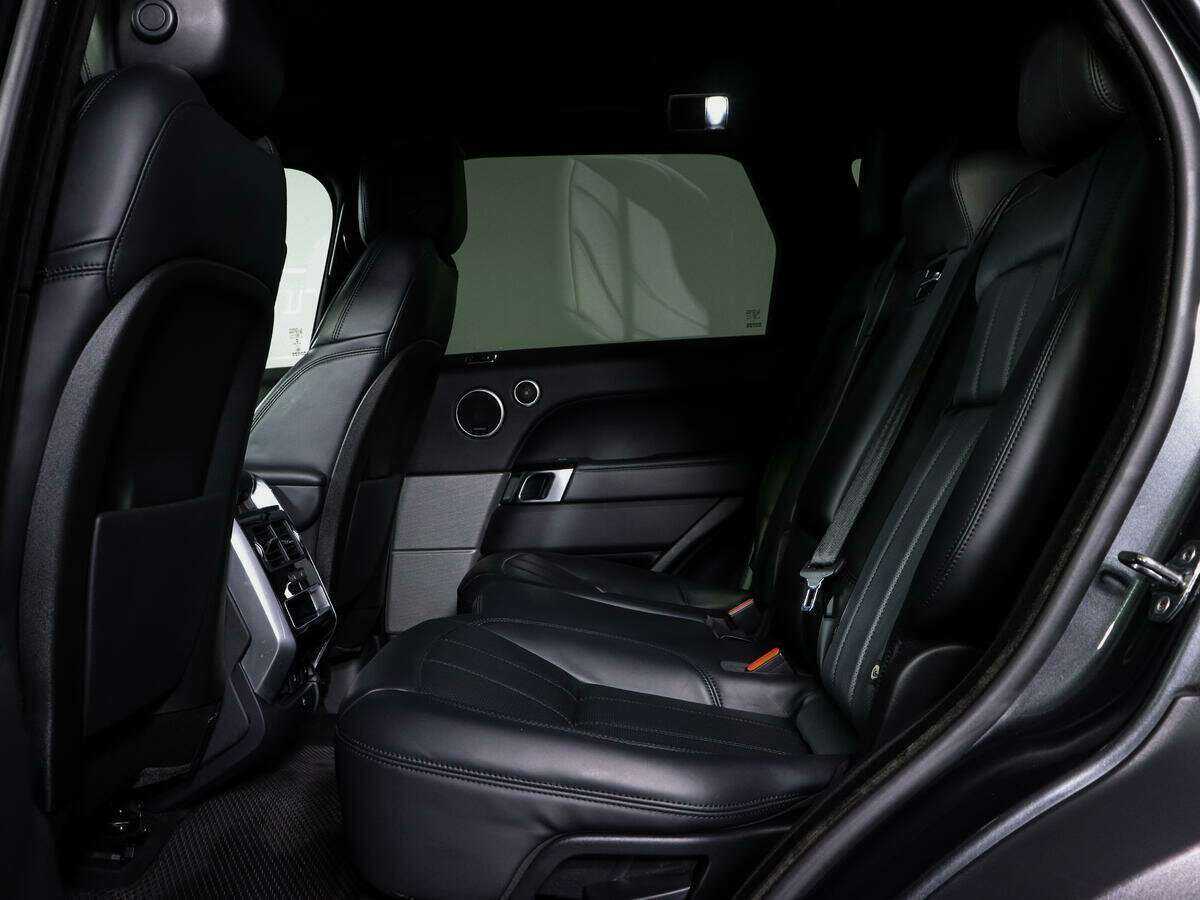 Б/У Лэнд Ровер Рэнж Ровер Спорт 2018 года. Фото: #5