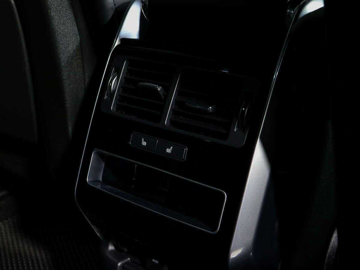 Б/У Лэнд Ровер Рэнж Ровер Спорт 2018 года. Фото: #10