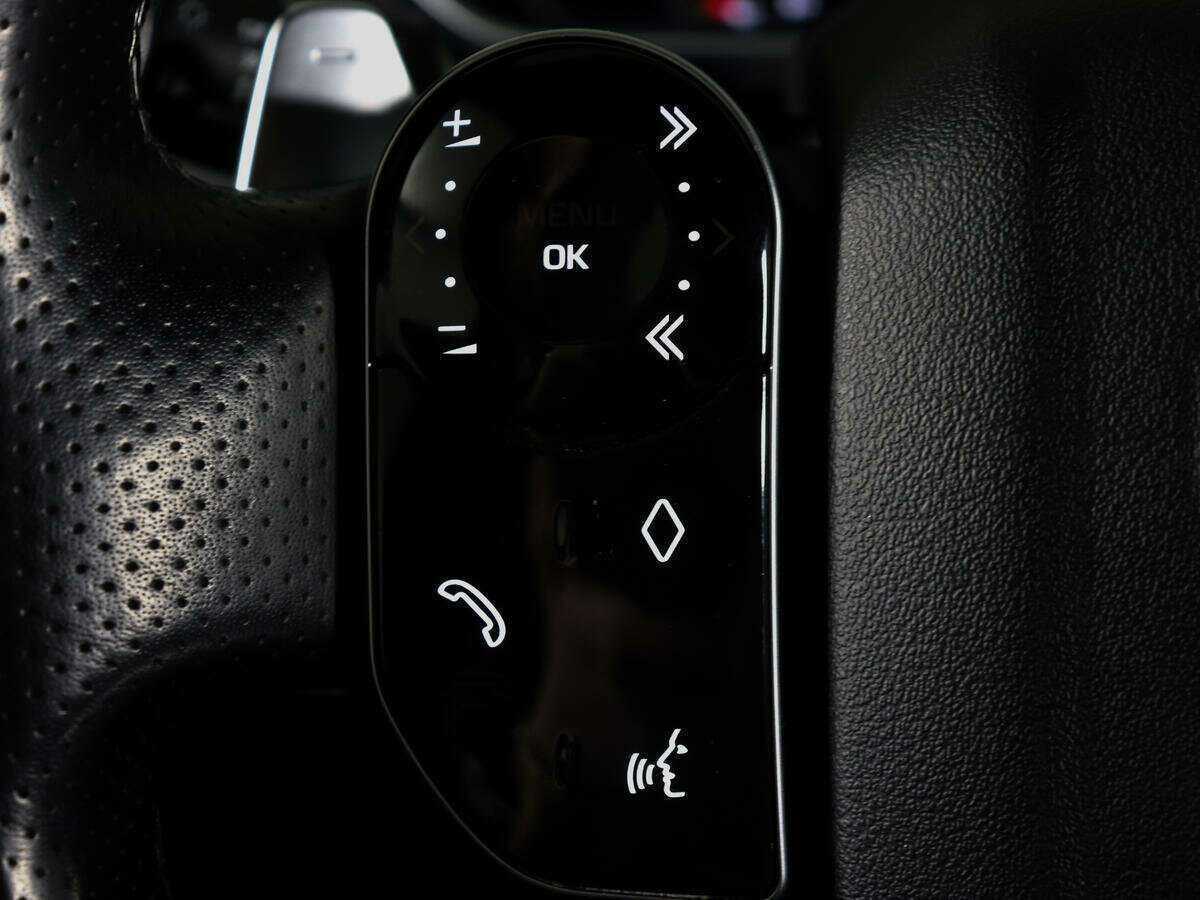 Б/У Лэнд Ровер Рэнж Ровер Спорт 2018 года. Фото: #16