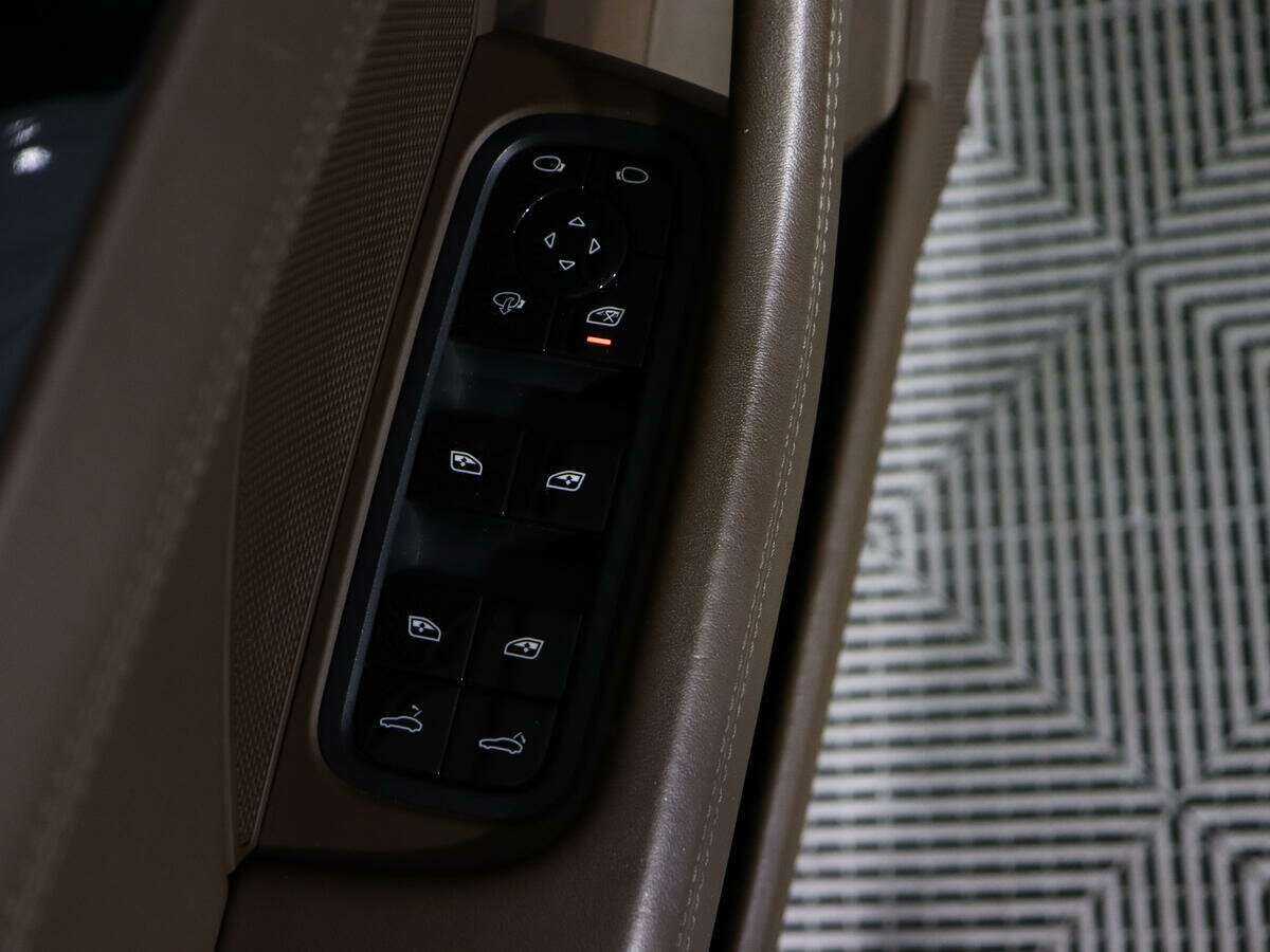 Б/У Порш Панамера 2016 года. Фото: #21