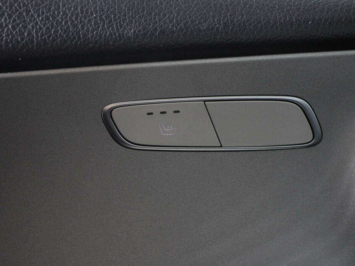 Б/У Мерседес-Бенц Е-Класс 2020 года. Фото: #21