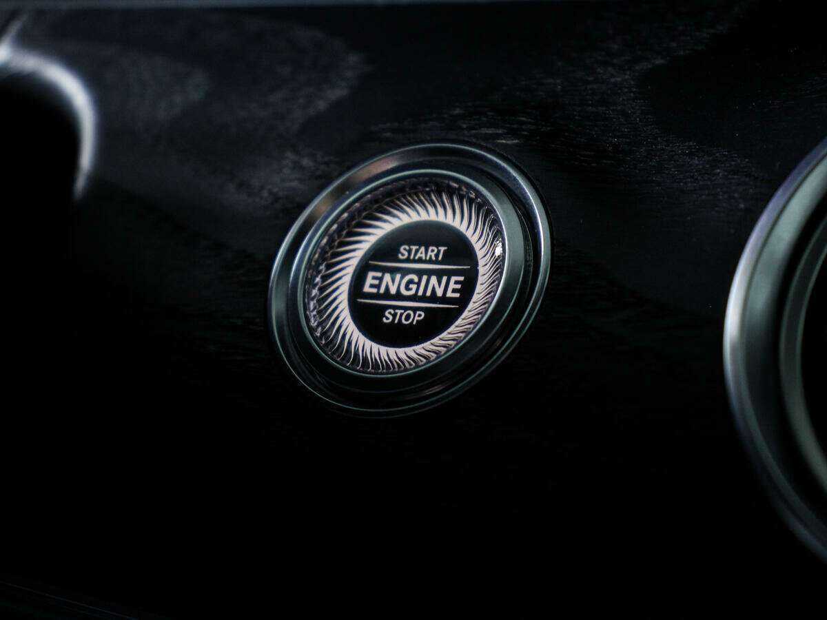 Б/У Мерседес-Бенц Е-Класс 2017 года. Фото: #16