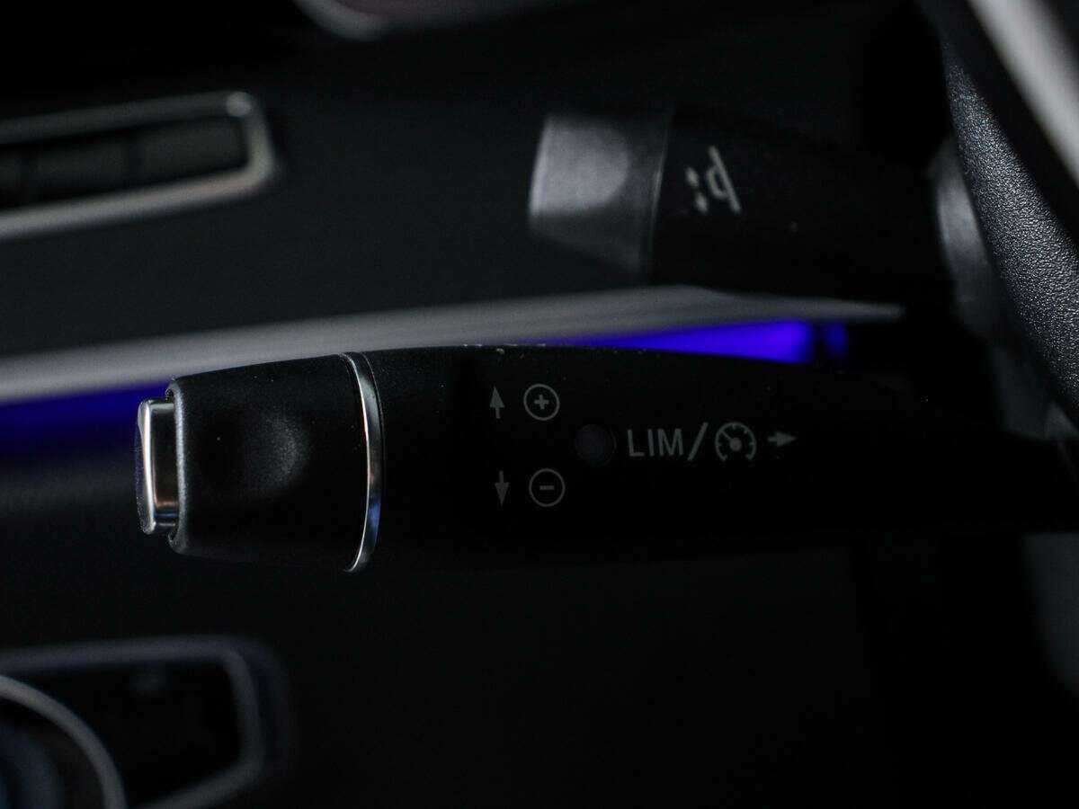 Б/У Мерседес-Бенц Е-Класс 2017 года. Фото: #19