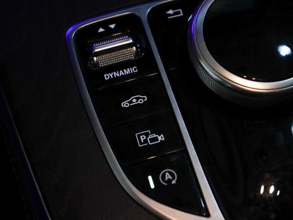 Б/У Мерседес-Бенц Е-Класс 2017 года. Фото: #21