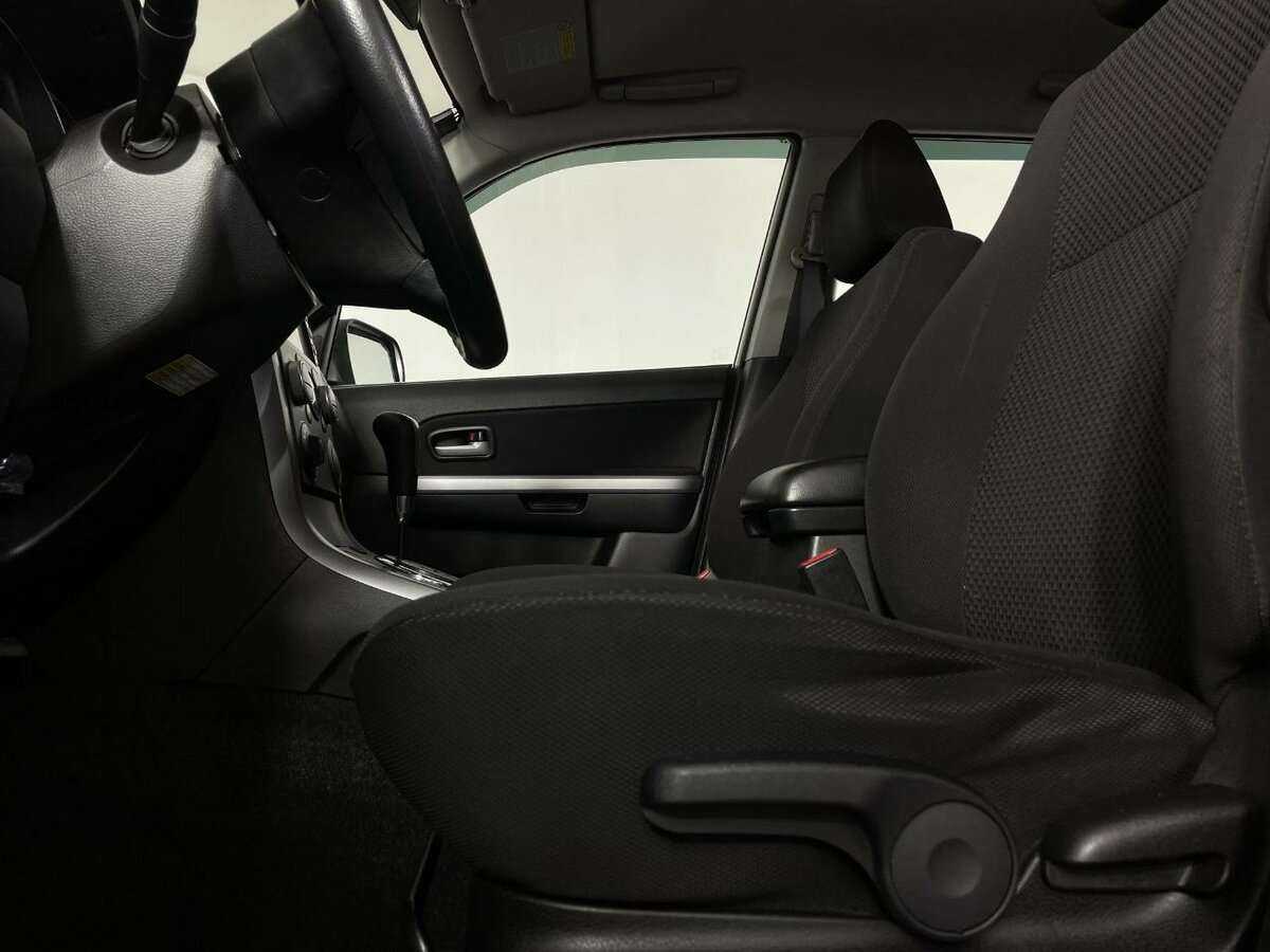 Б/У Сузуки Гранд Витара 2010 года. Фото: #8