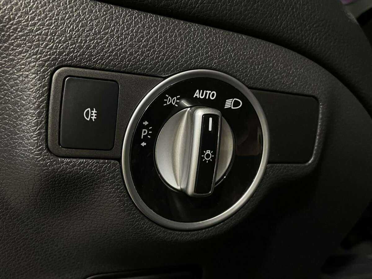 Б/У Мерседес-Бенц КЛА 2014 года. Фото: #8