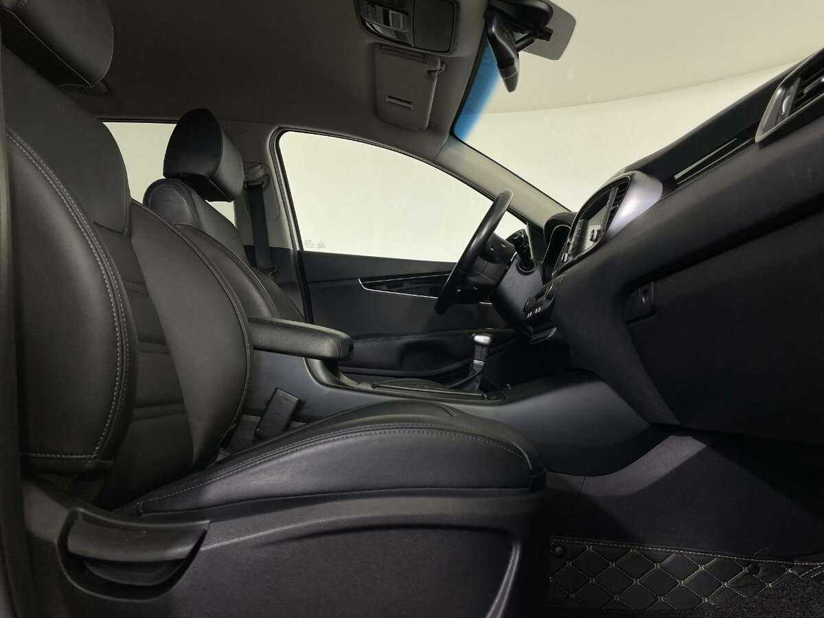 Б/У Киа Соренто 2019 года. Фото: #13