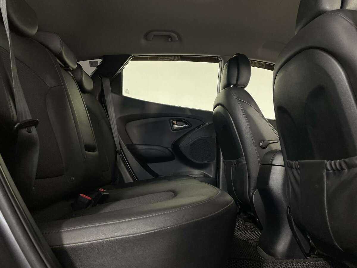 Б/У Хендай ай-икс35 2015 года. Фото: #15