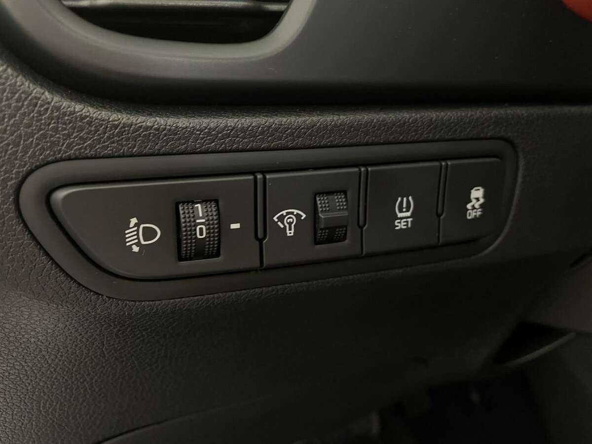 Б/У Киа Рио 2021 года. Фото: #8