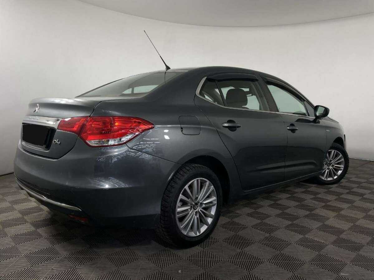 Б/У Ситроен Ц4 2015 года. Фото: #4