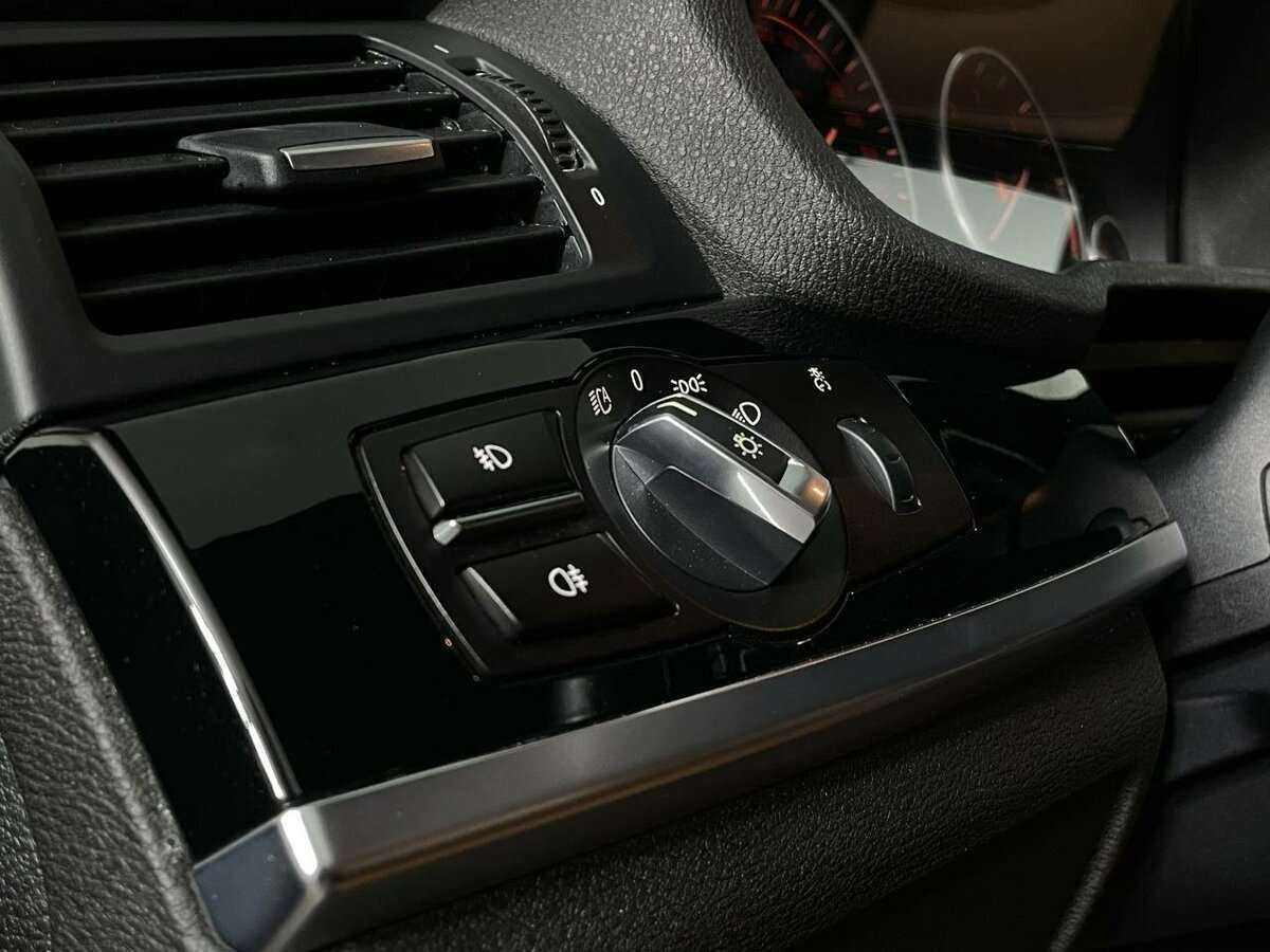 Б/У БМВ Икс4 2014 года. Фото: #7