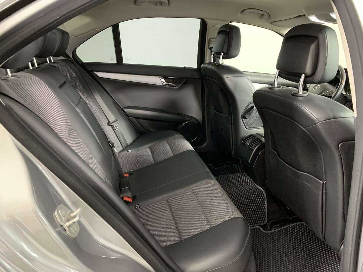 Б/У Мерседес-Бенц Ц-Класс 2010 года. Фото: #15