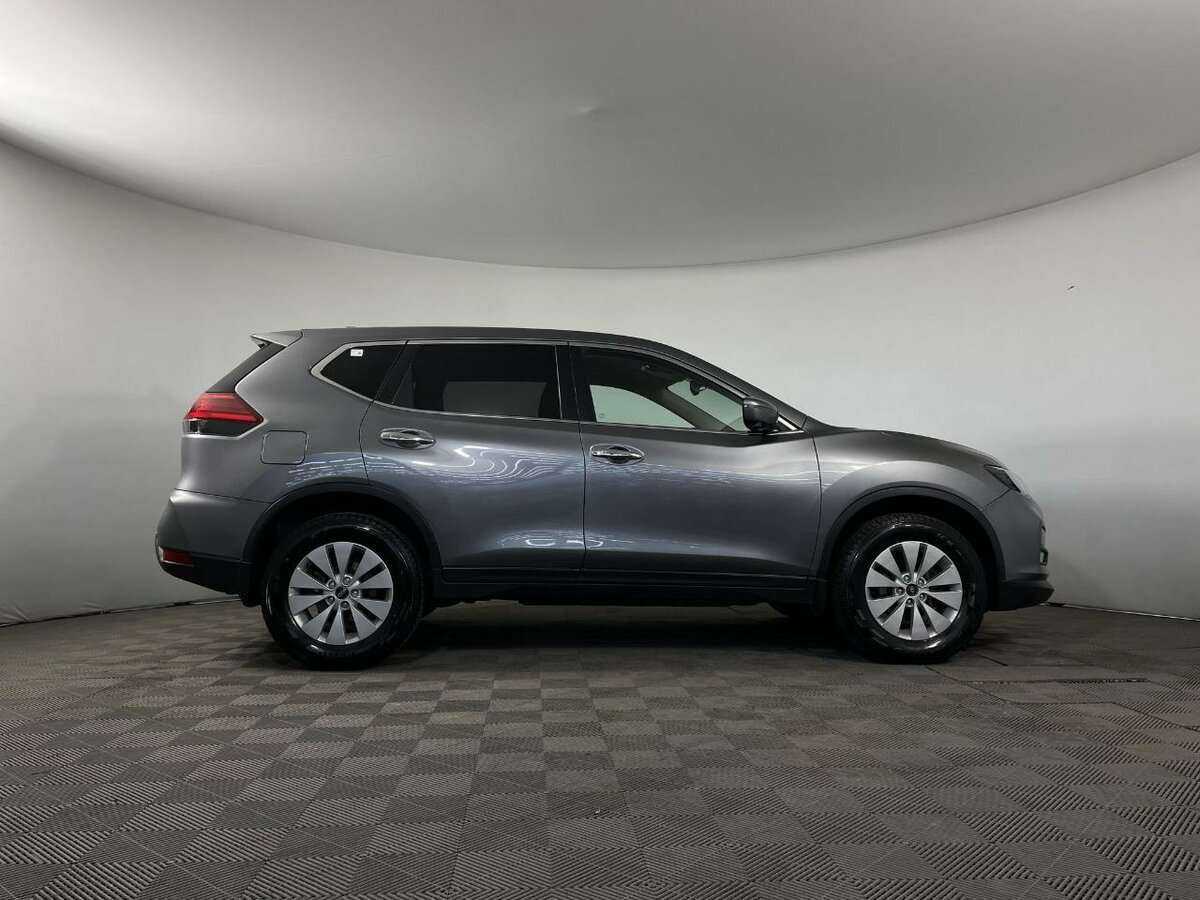 Б/У Ниссан Икс-Трейл 2018 года. Фото: #2